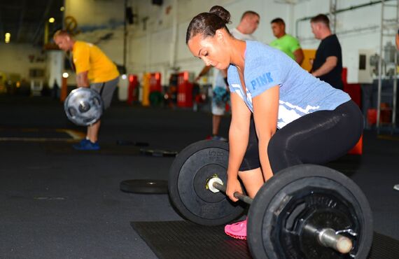 福岡市にある天神駅から近いジムは無料カウンセリングを実施しています